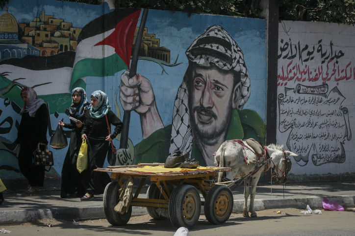 דיוקנו של יאסר עראפת. ארכיון