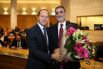חיים כהן וראש העיר ניר ברקת