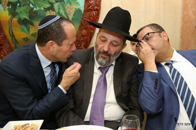 תיעוד: אברהם בצלאל חגג בר מצווה לבנו