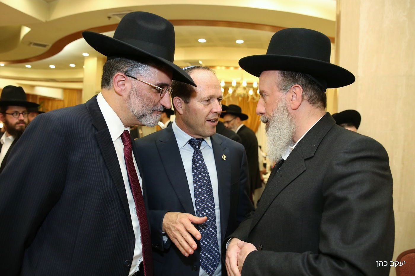 תיעוד: אברהם בצלאל חגג בר מצווה לבנו