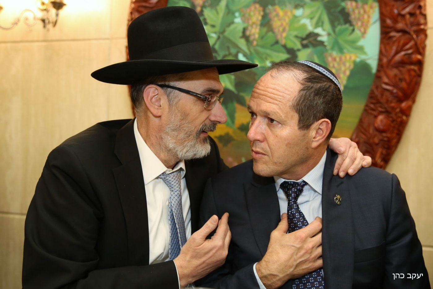 תיעוד: אברהם בצלאל חגג בר מצווה לבנו