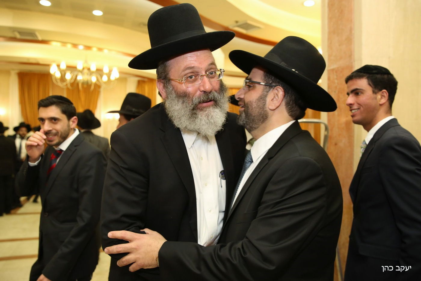 תיעוד: אברהם בצלאל חגג בר מצווה לבנו