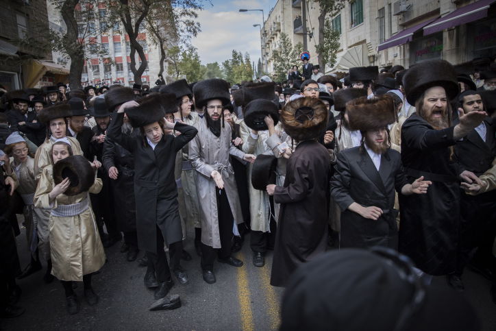 'העדה': עשו עלינו מצור בשבת; המשטרה: יידו עלינו אבנים