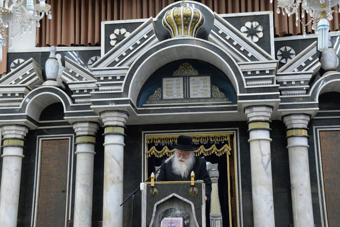 בכולל חזון איש ביכו את פטירת הגר"י אדלשטיין