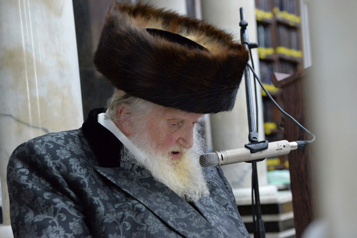 בכולל חזון איש ביכו את פטירת הגר"י אדלשטיין