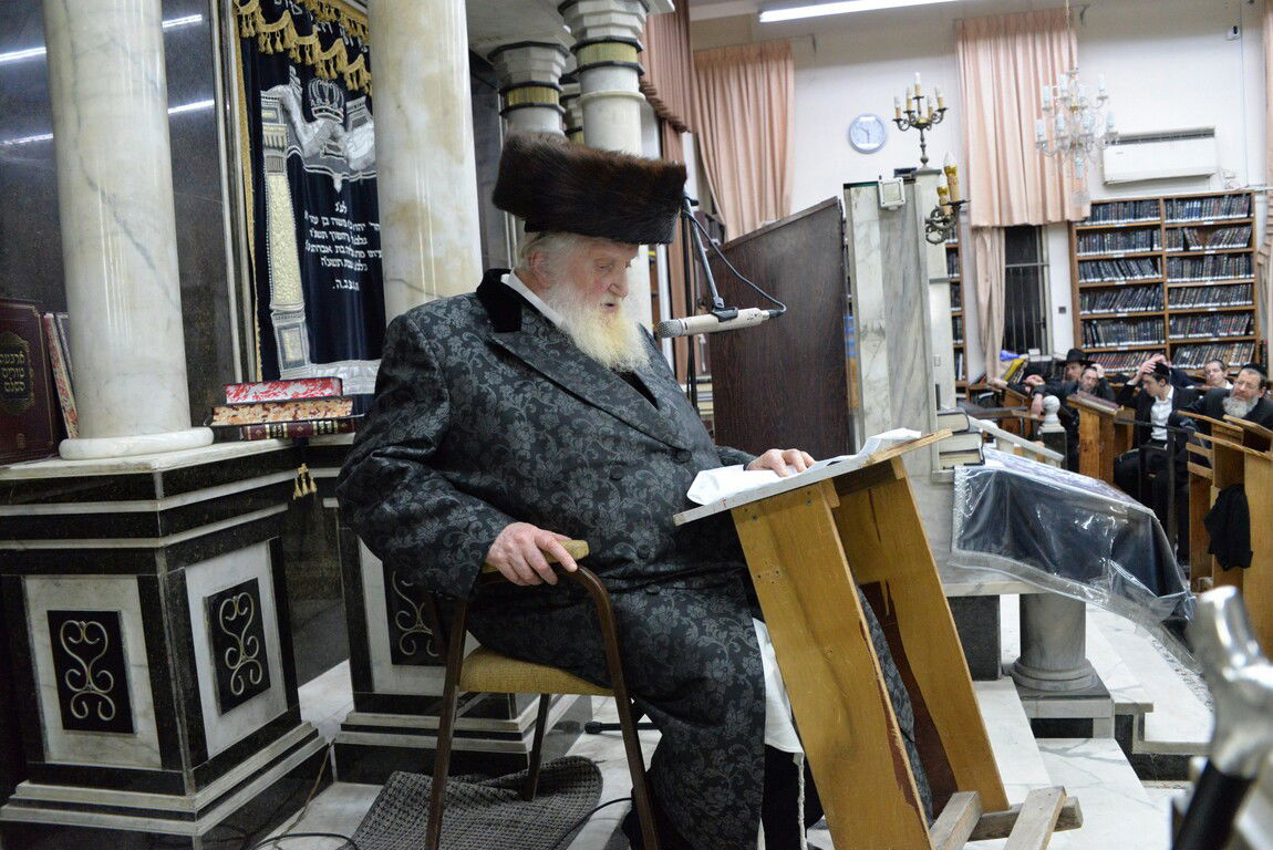 בכולל חזון איש ביכו את פטירת הגר"י אדלשטיין