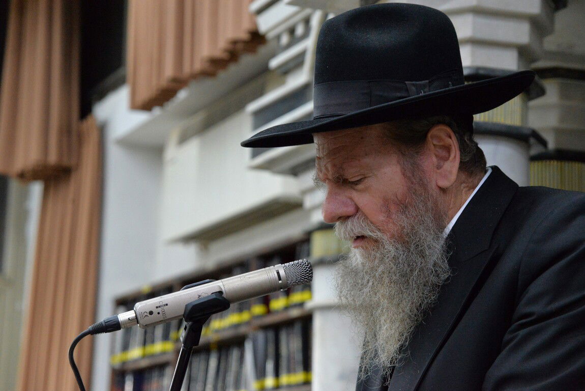 בכולל חזון איש ביכו את פטירת הגר"י אדלשטיין