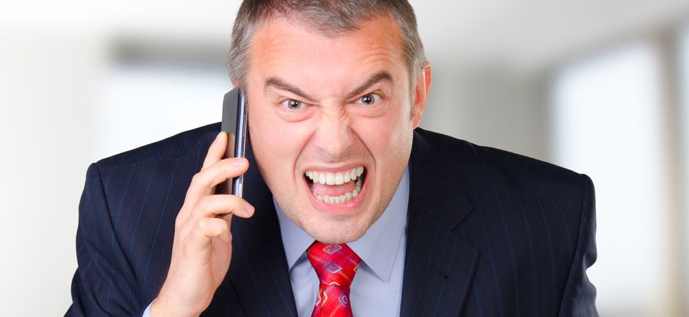 כשהבוס הופך לאויב