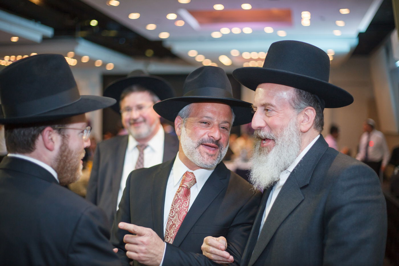 בצלאל קאהן חיתן, כולם התייצבו | גלריה