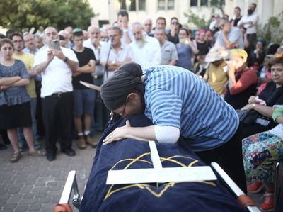 הלוייתה של אריאל. ארכיון