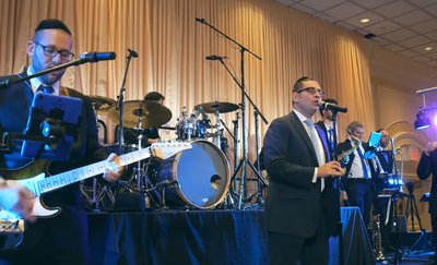 דוד גבאי ותזמורת בלו מלודי במחרוזת ריקוד