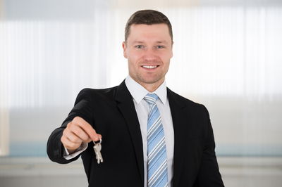 להגיע לדירה במאה יום. אילוסטרציה