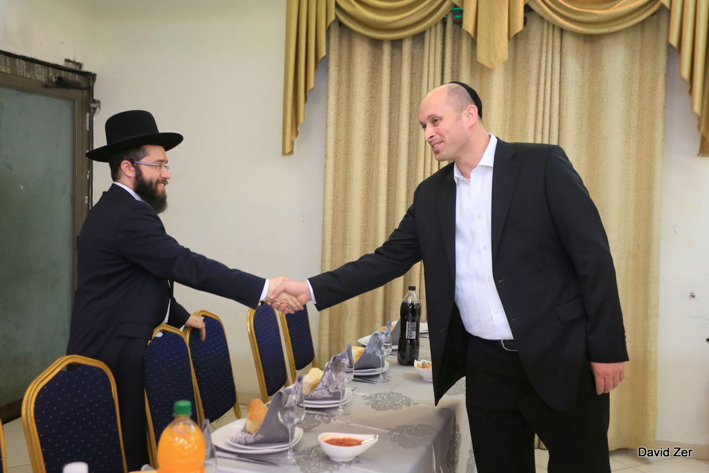 יענקי קנייבסקי הזמין - כולם התייצבו • גלריה