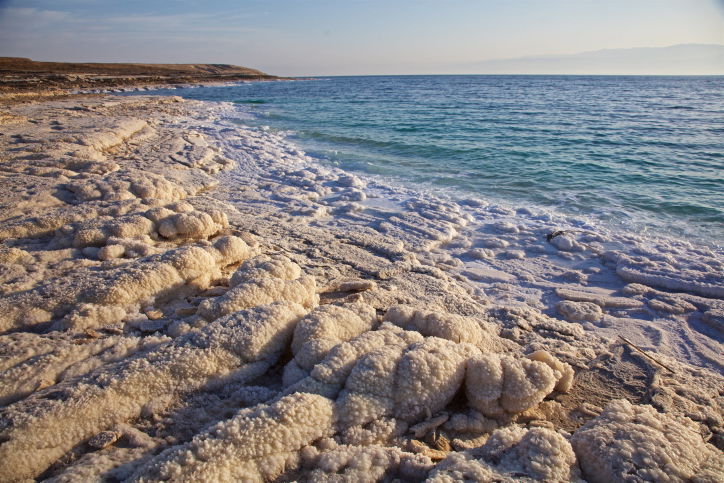 ים המוות? ים המלח במראה מרהיב במיוחד