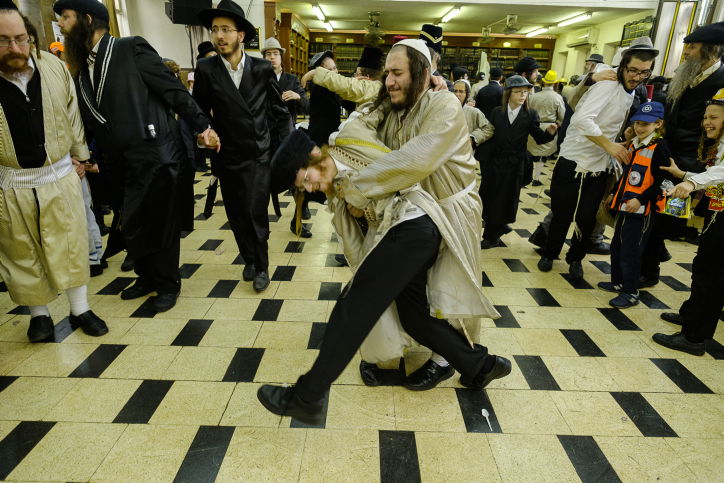 גלריה ירושלמית: פורים במאה שערים. צפו