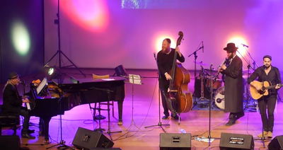 'הלב והמעיין' ושלמה גרוניך משלבים חיבורים