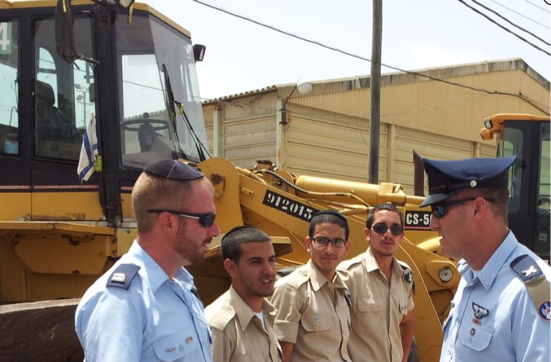 החיילם בצמ"ה. חדר אוכל נפרד וכשרות מהדרין.