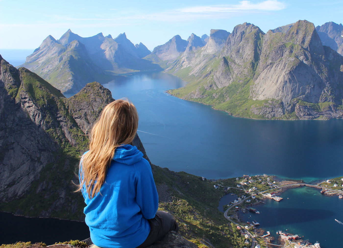 נפגעה בטיול גיבוש ברגלה - תאונת עבודה? אילוסטרציה