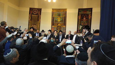 בלב פראג: הרשי אייזנבך בביצוע מרגש לשיר "אדרבה"