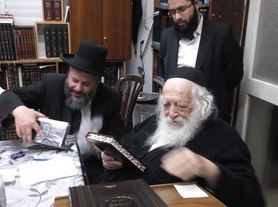 מרן שר התורה עם הרב ניסים דרעי.