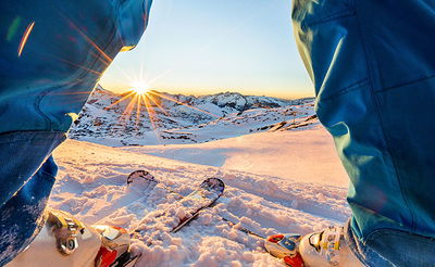 ברגע האחרון: כך ניצל גולש סקי מנוסה ממפולת שלגים