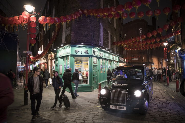 סיור בלונדון האפרורית דרך עדשת המצלמה