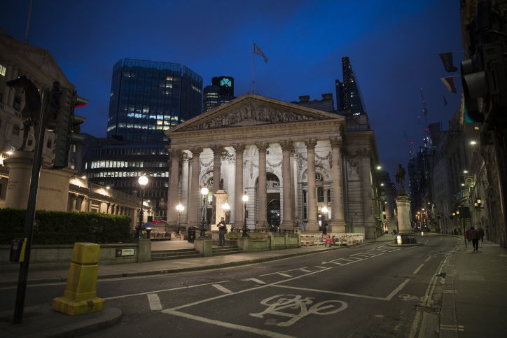 סיור בלונדון האפרורית דרך עדשת המצלמה