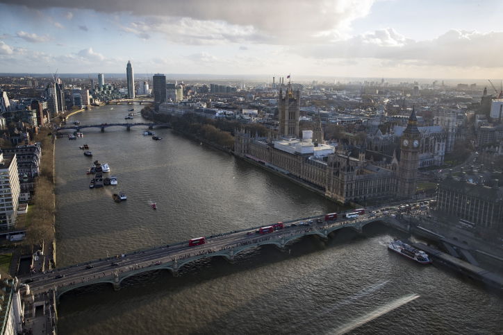 סיור בלונדון האפרורית דרך עדשת המצלמה