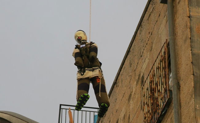 הבובות שנתלו במאה שערים