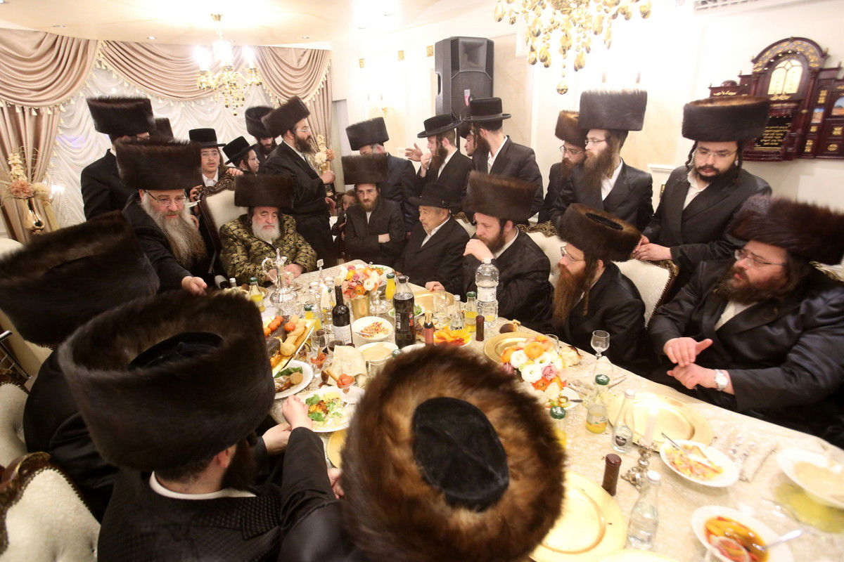 צפו: ה'מלוה מלכה' של האדמו"ר מויז'ניץ בביתר