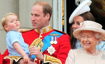 הנסיך ג'ורג', משמאל