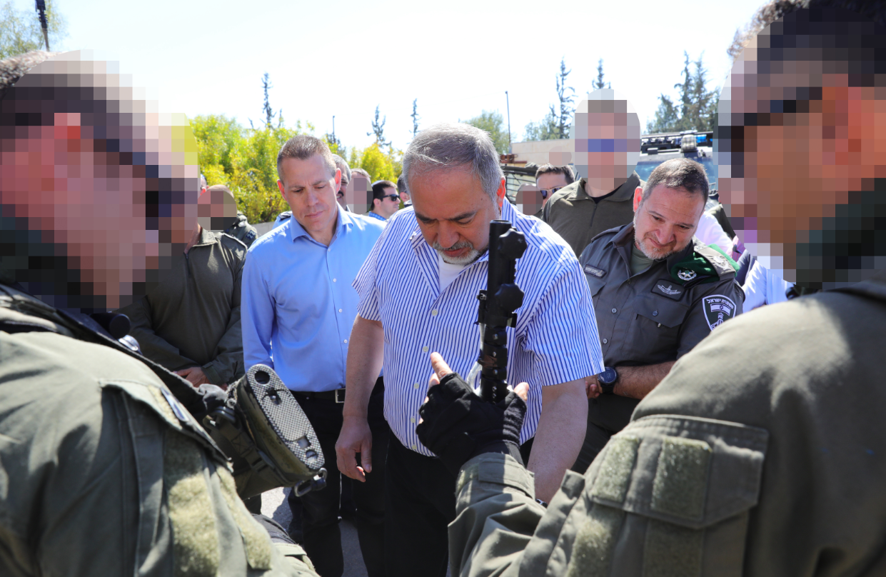 ליברמן ואלשיך ביקרו את לוחמי הימ"מ. צפו