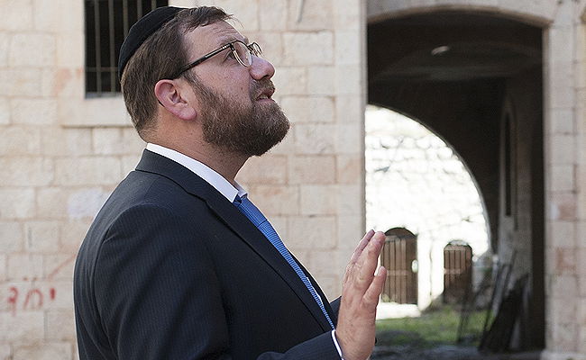 אברהם קרויזר