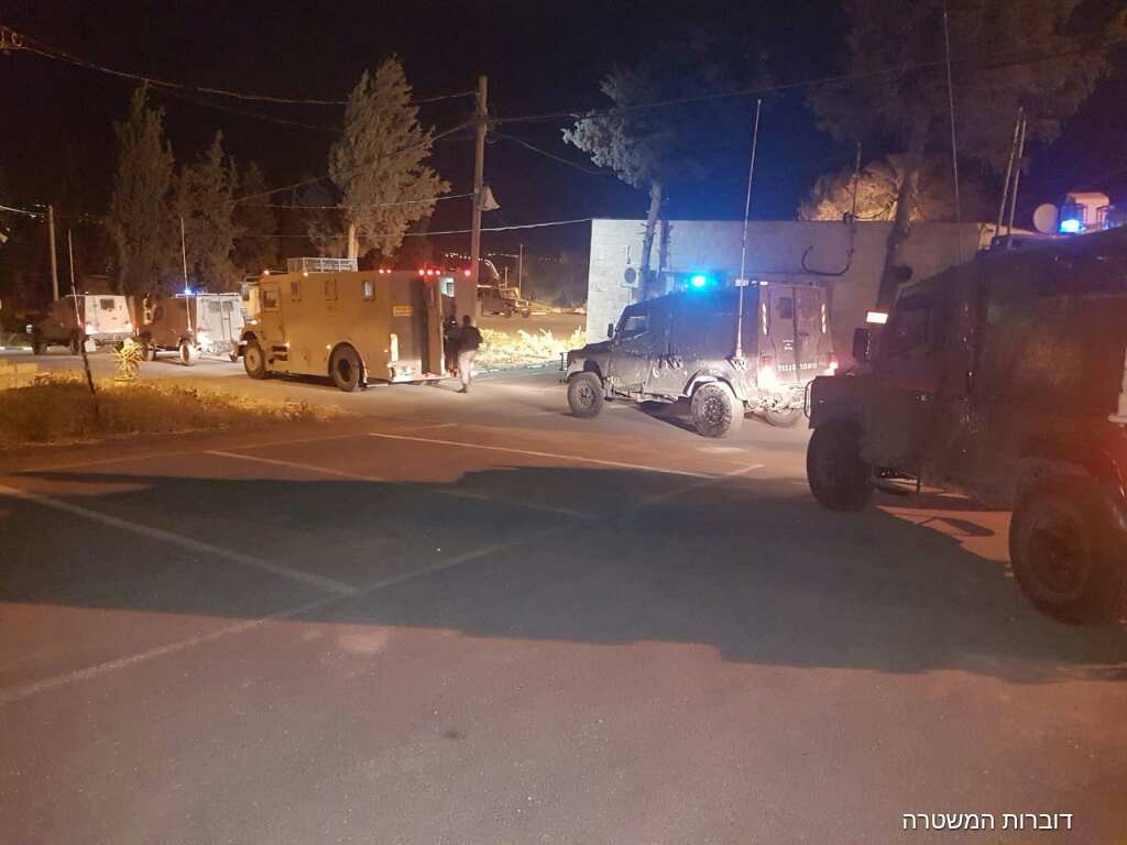 המבוכה וסגירת המעגל: מיידי האבנים על ג'יפ מג"ב נעצרו הלילה