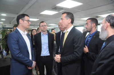 קנצלר אוסטריה במיון 'טרם.