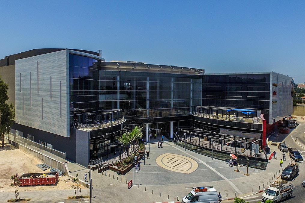 מתחם אושי לנד