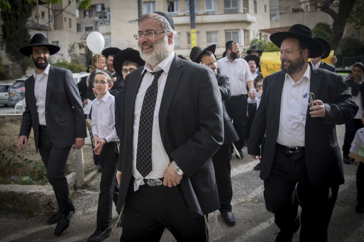 נתי גרוסמן התקבל בביתו בשירת "ימים" לאחר ששוחרר. מבקש: תתפללו עלי. צפו