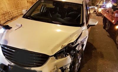 התנגשו בניידות ופרצו את מחסום המשטרה