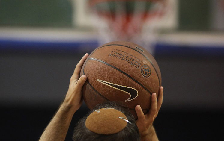 גם בכדורסל: מותר ללבוש כיפה במשחקים