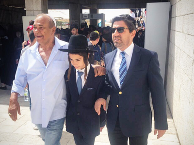 זאב רווח, הנכד החרדי ורב הסלבס