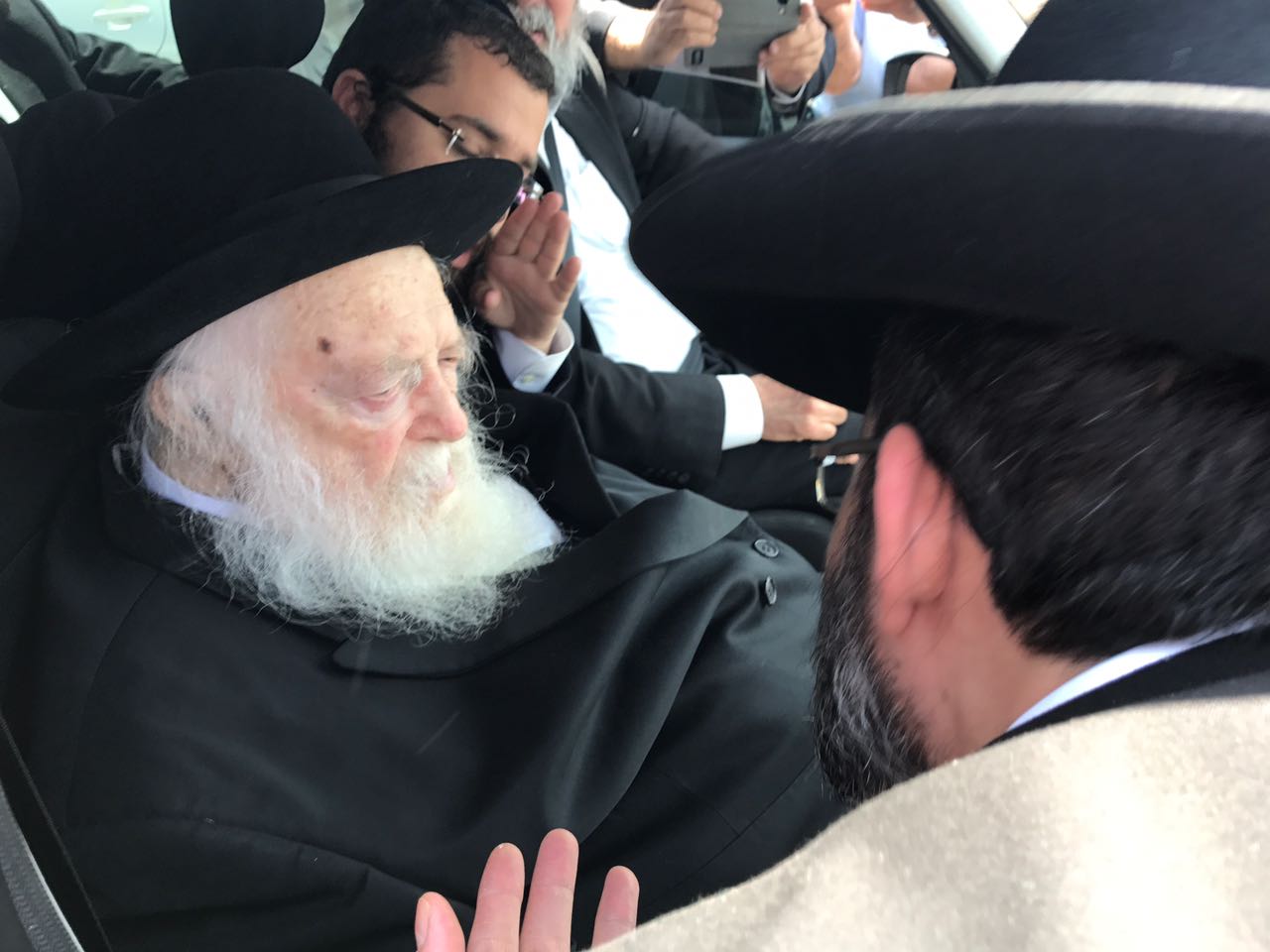 הגר"ח קנייבסקי בביקור נדיר במוסדות התורה בנתניה