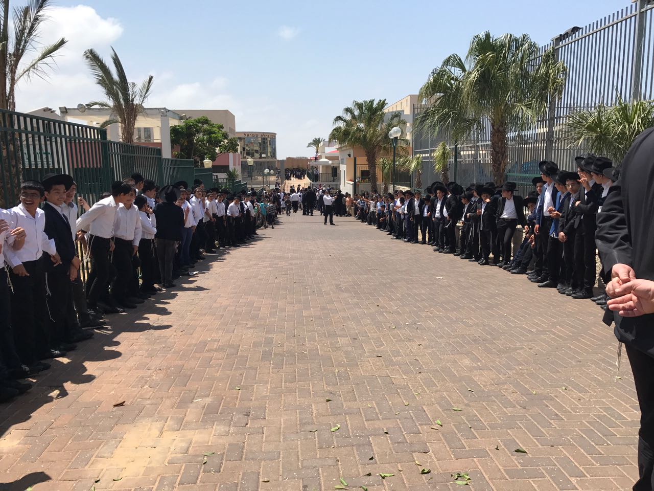 הגר"ח קנייבסקי בביקור נדיר במוסדות התורה בנתניה