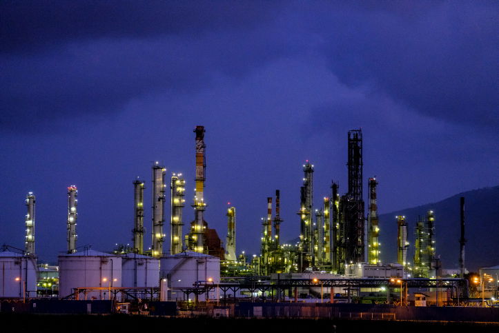 ים, ארובות ונמל: חיפה דרך עדשת המצלמה