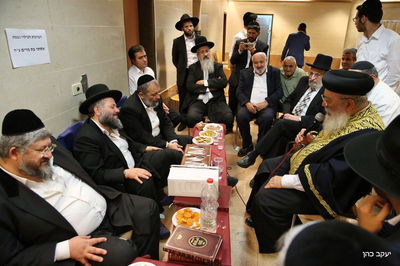 הגר"ש עמאר ניחם את דרעי: "זכתה לבנים תלמידי חכמים"