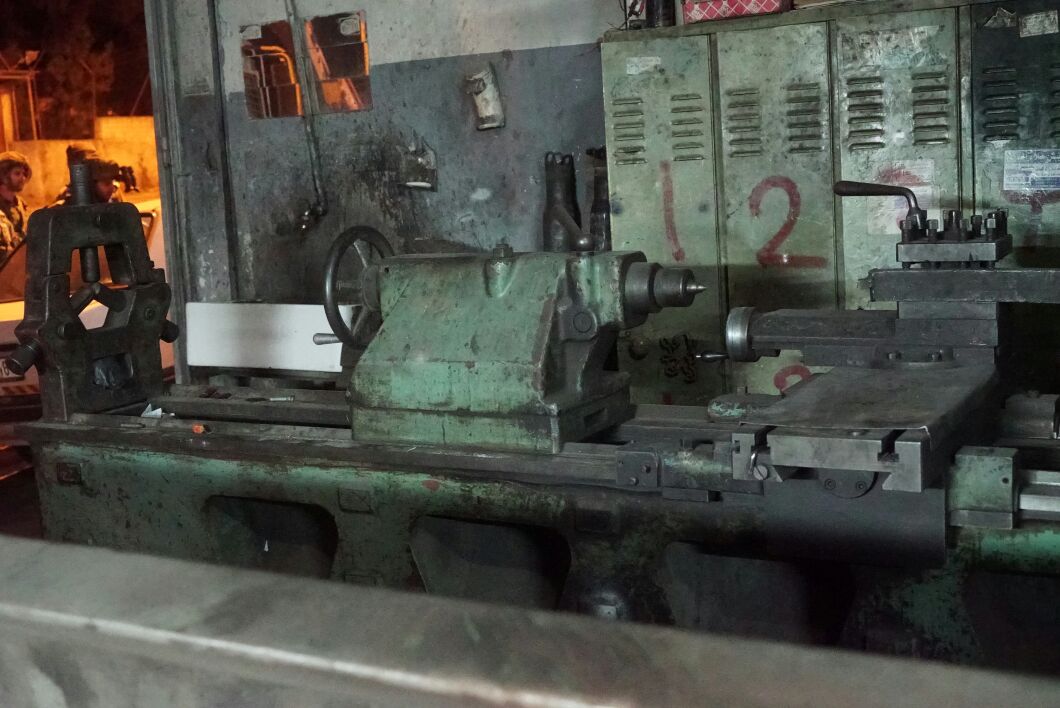 פלסטיני ירה באקדח לא חוקי ליד כפרו ונעצר