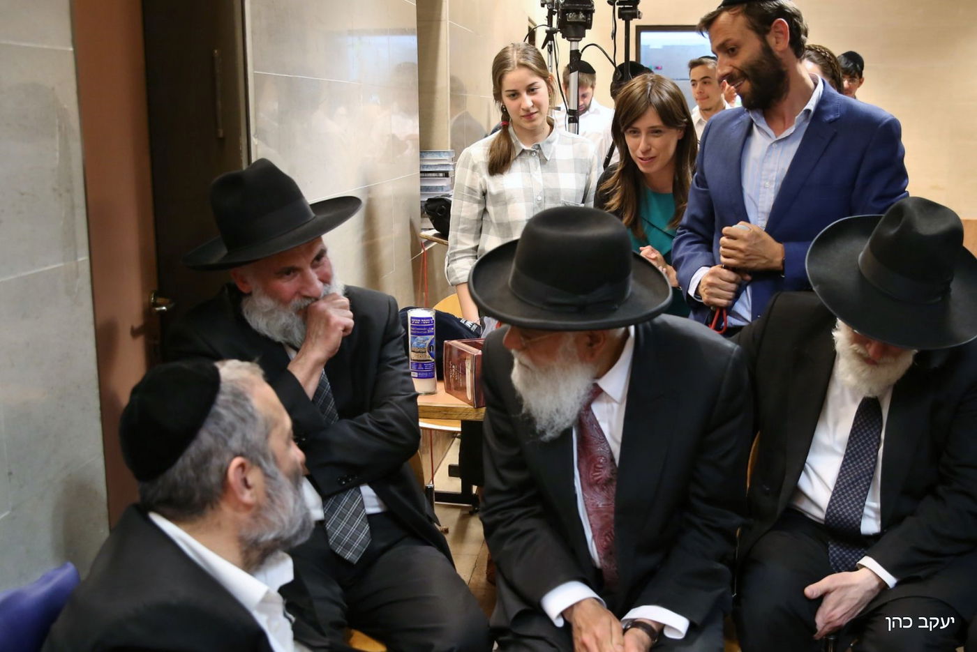 היום השלישי: ניחום אבלים אצל השר אריה דרעי