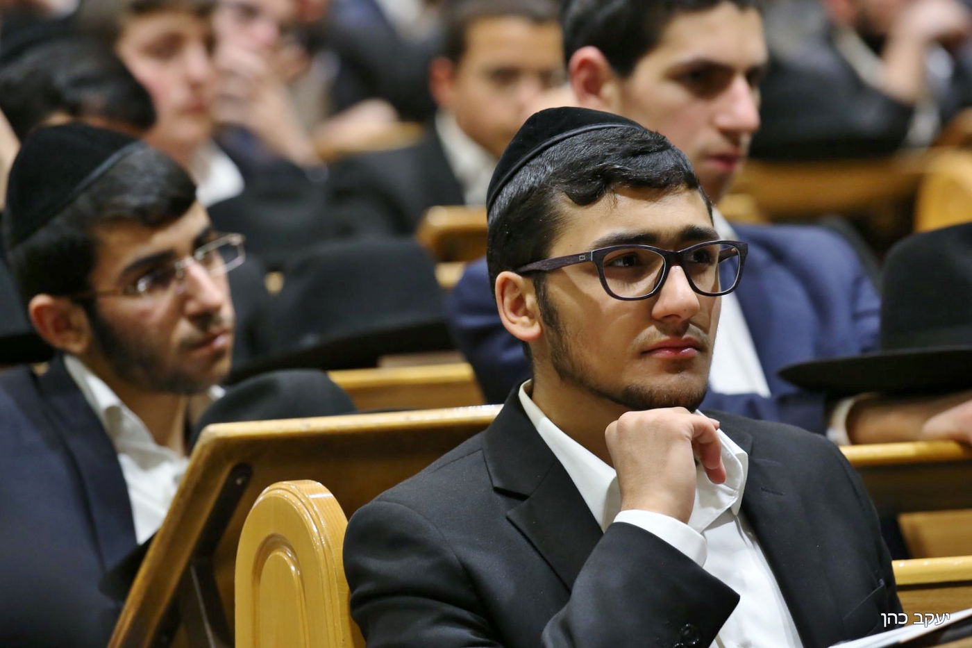 ראש הישיבה חכם שלום כהן ספד לרעייתו ובכה • צפו