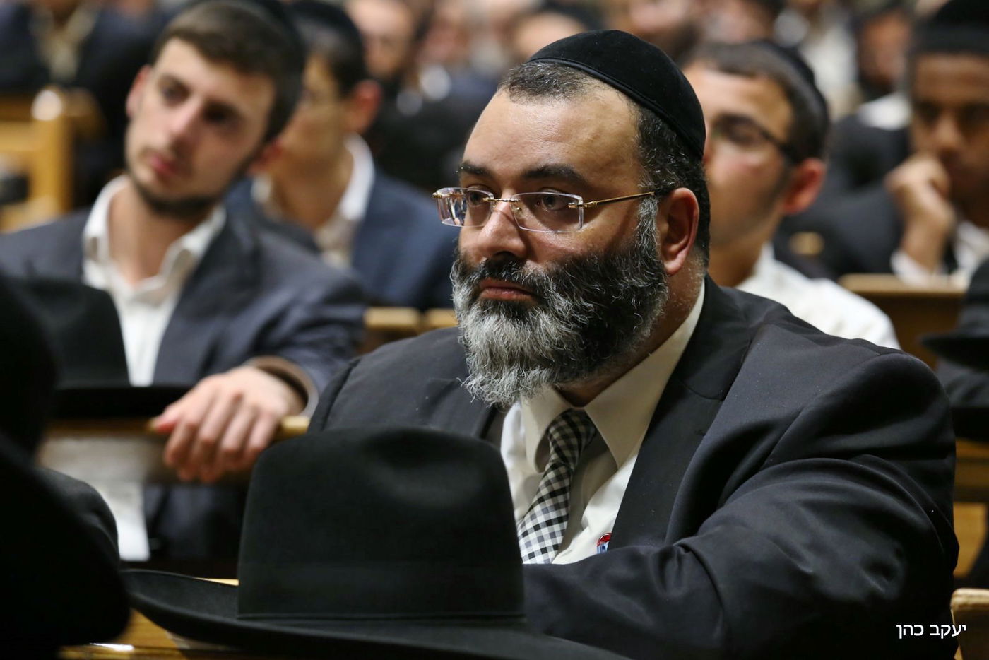 ראש הישיבה חכם שלום כהן ספד לרעייתו ובכה • צפו