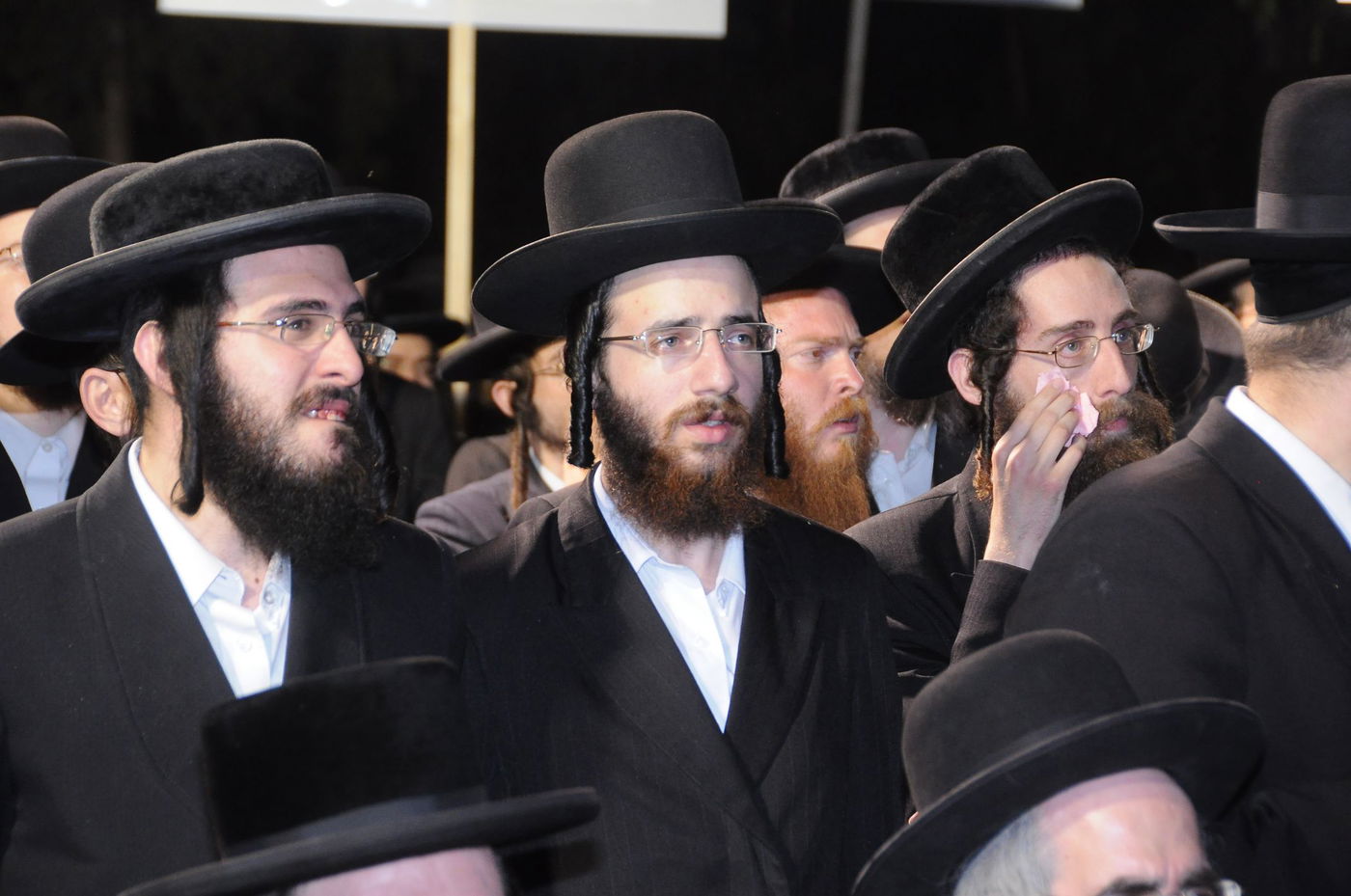 הפגנה סוערת בשערי כלא 4: "בת ישראל מוחזקת בכלא"