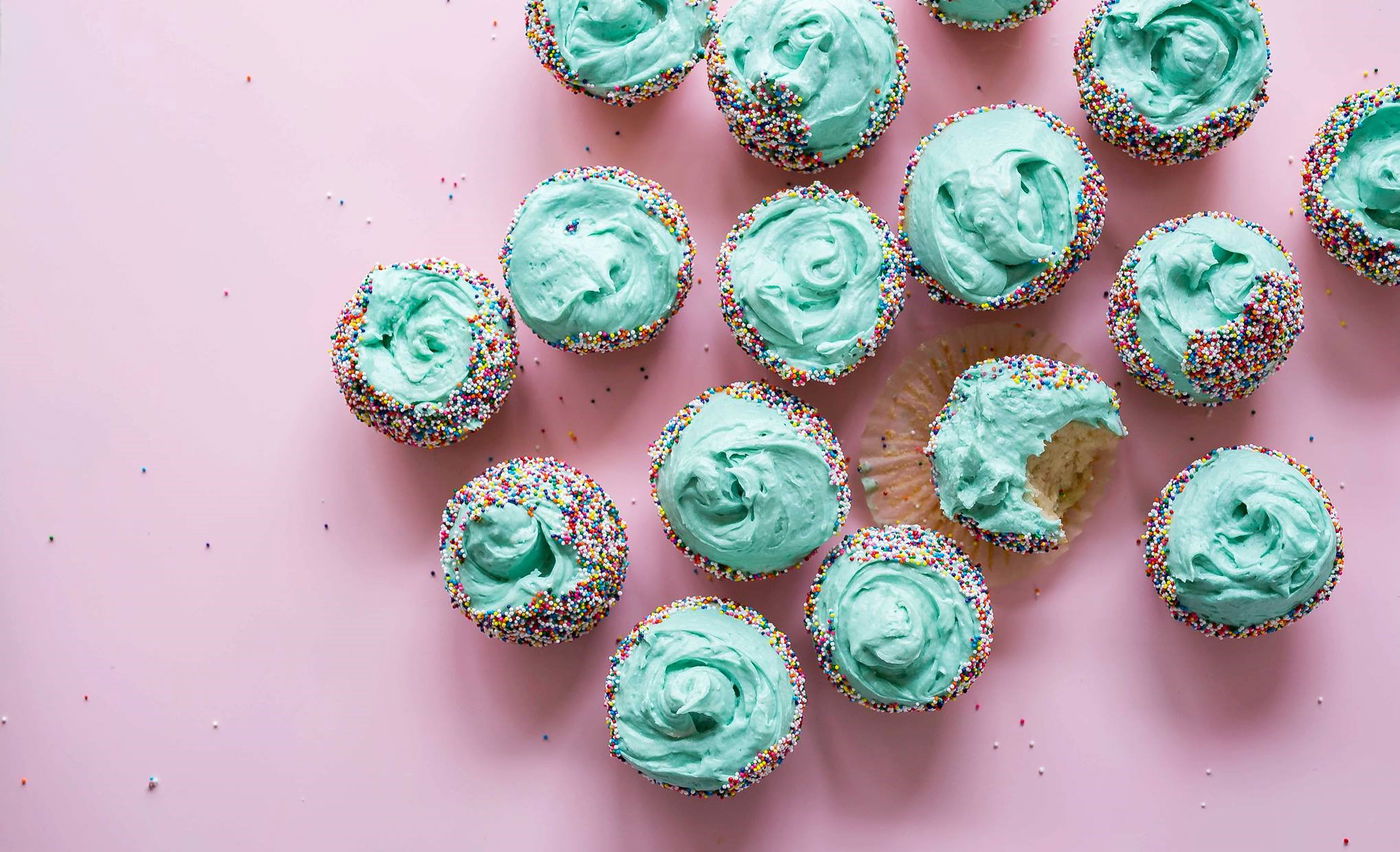 קאפקייקס וניל מקושטים לילדי החלאק'ה